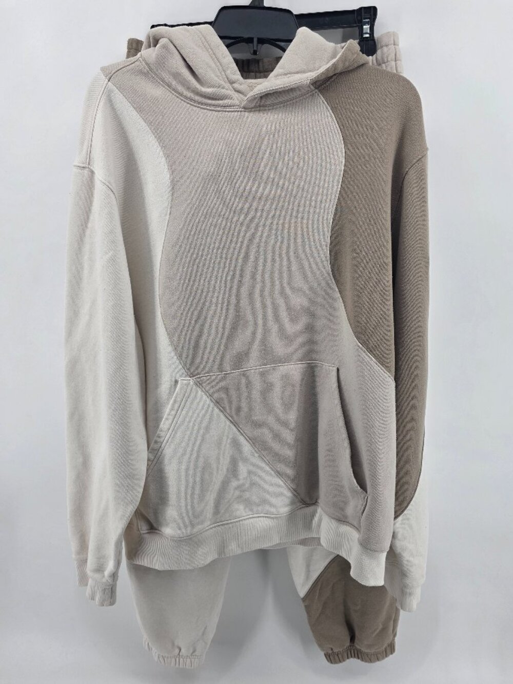 Alo Yoga Two-Tone Colorblock Hoodie & Jogger Set Size M Tan/Stone